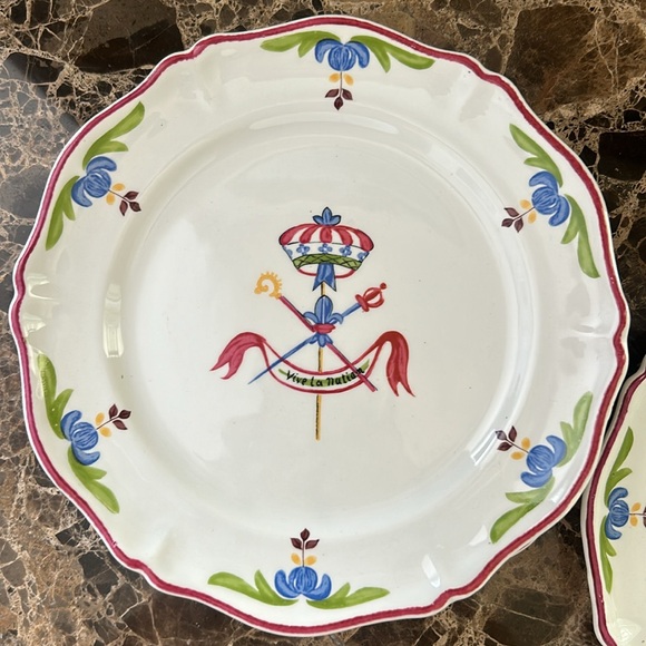 Saint Amand Liberte Hand Painted Plate—Vintage—BEAUTIFUL!!  Great Vintage Cond! - Picture 2 of 16